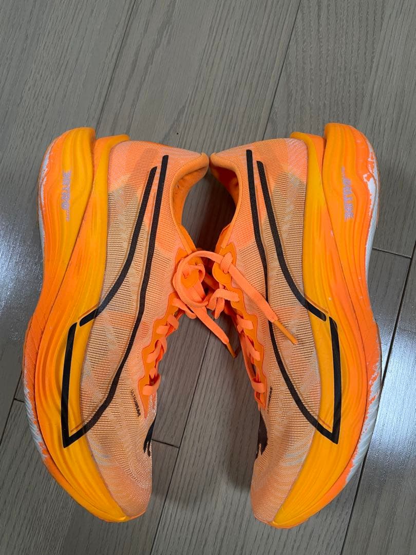 最終価格　プーマ（PUMA）ディヴィエイトニトロエリート3 オレンジ　27センチ