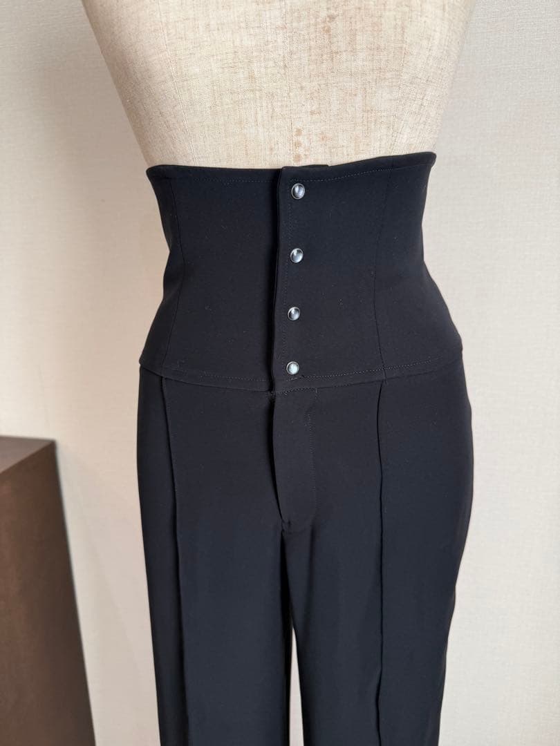 【新品未使用】チャコット　Chacott　ハイウエストパンツ　Sサイズ　黒