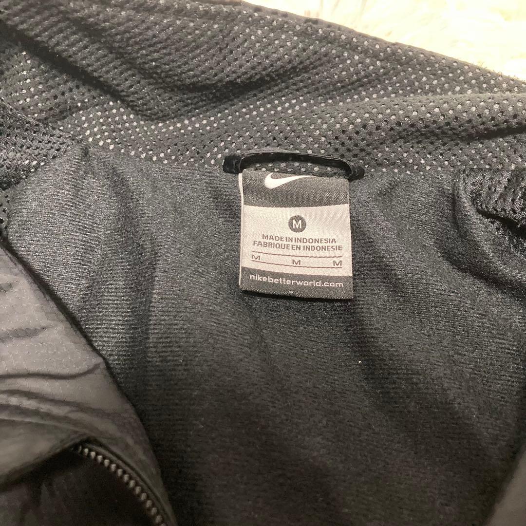 Nike ブラック ゴールド　ナイロンジャージ上下セット M.L