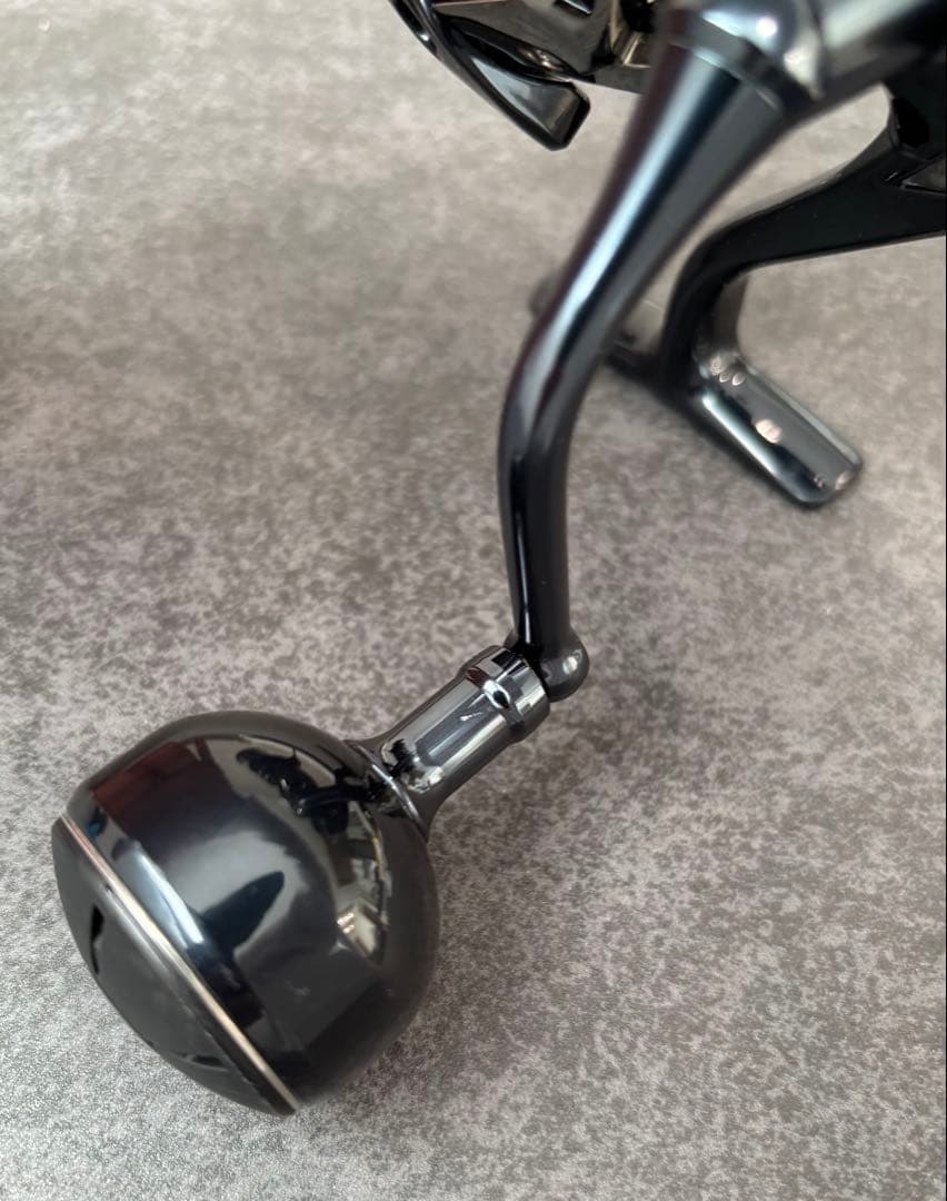 【中古】24ストラディックSW4000XG スピニングリール