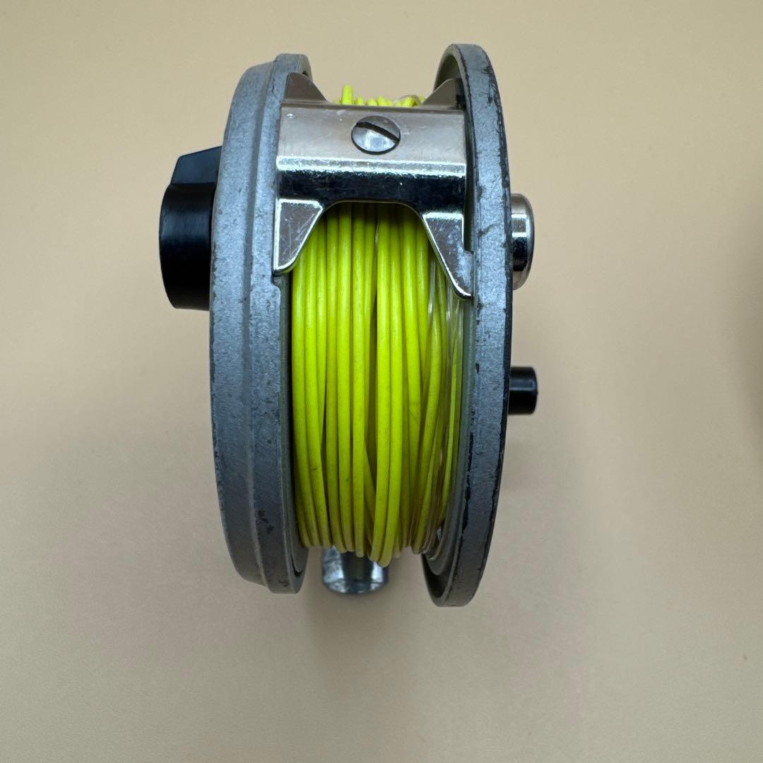 Orvis Battenkill Silver 5/6 フライリール