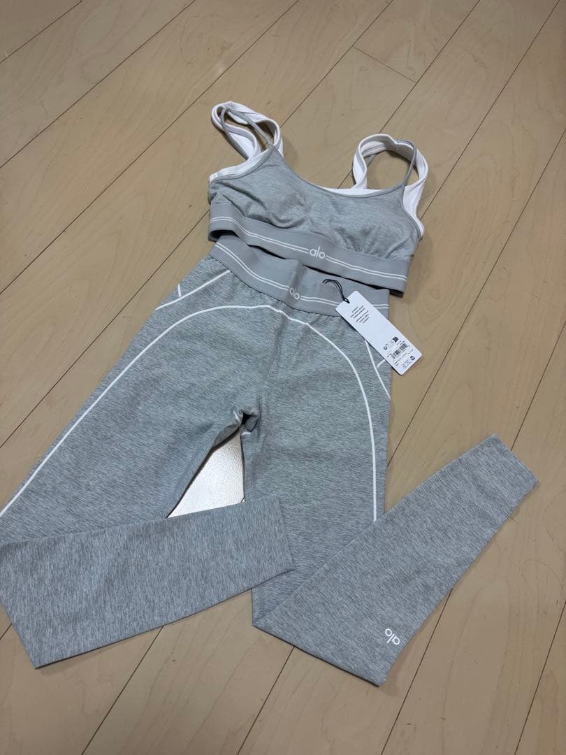 alo サナ着用モデル セットアップ