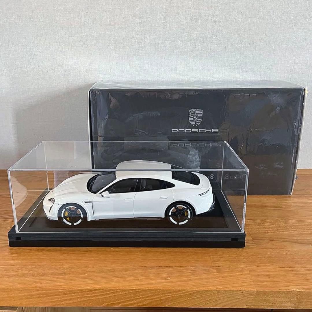 【ミニカー 美品】1/18 ミニチャンプス ポルシェ タイカン ターボ S
