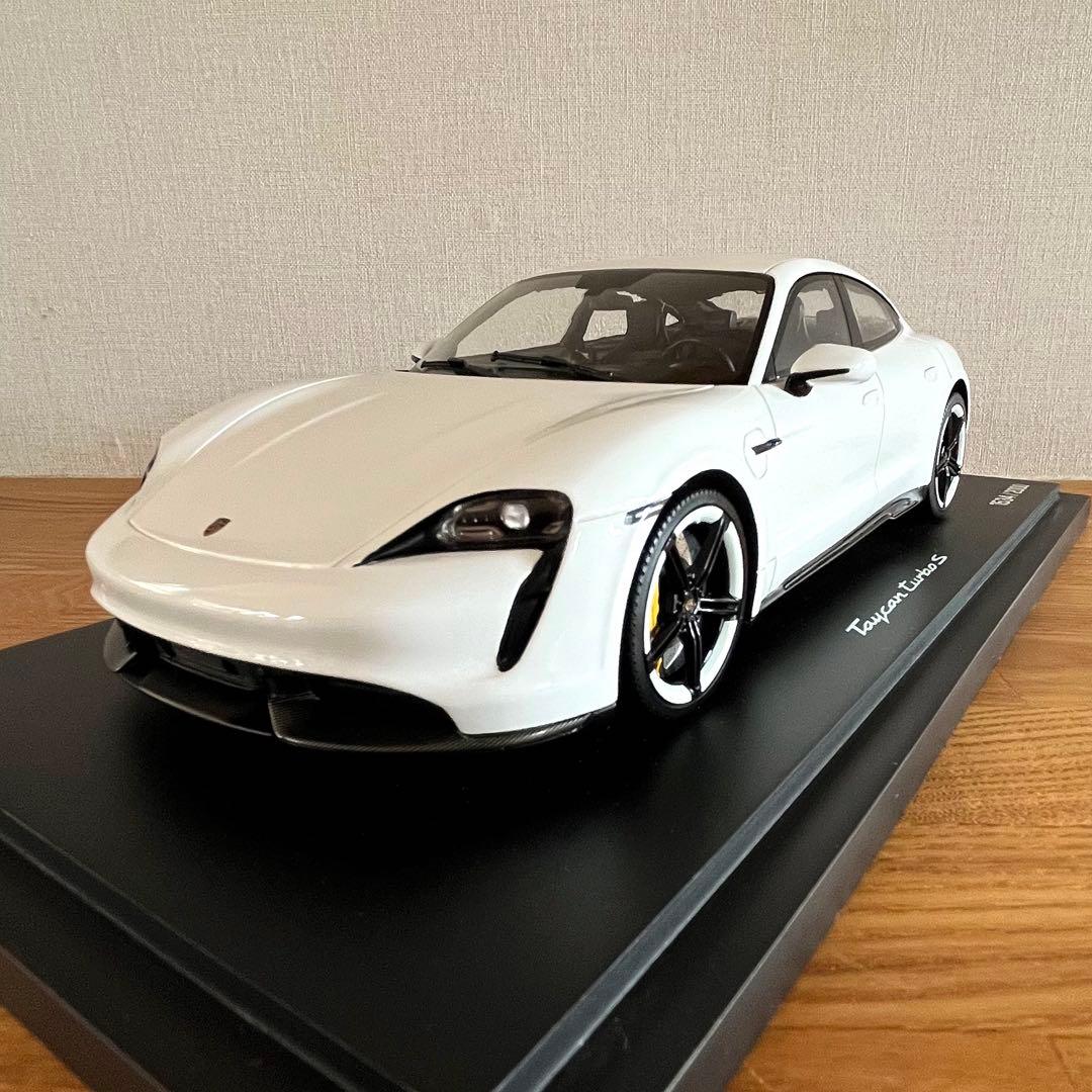 【ミニカー 美品】1/18 ミニチャンプス ポルシェ タイカン ターボ S