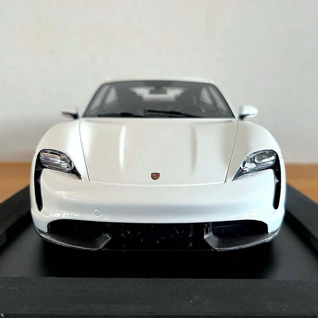 【ミニカー 美品】1/18 ミニチャンプス ポルシェ タイカン ターボ S