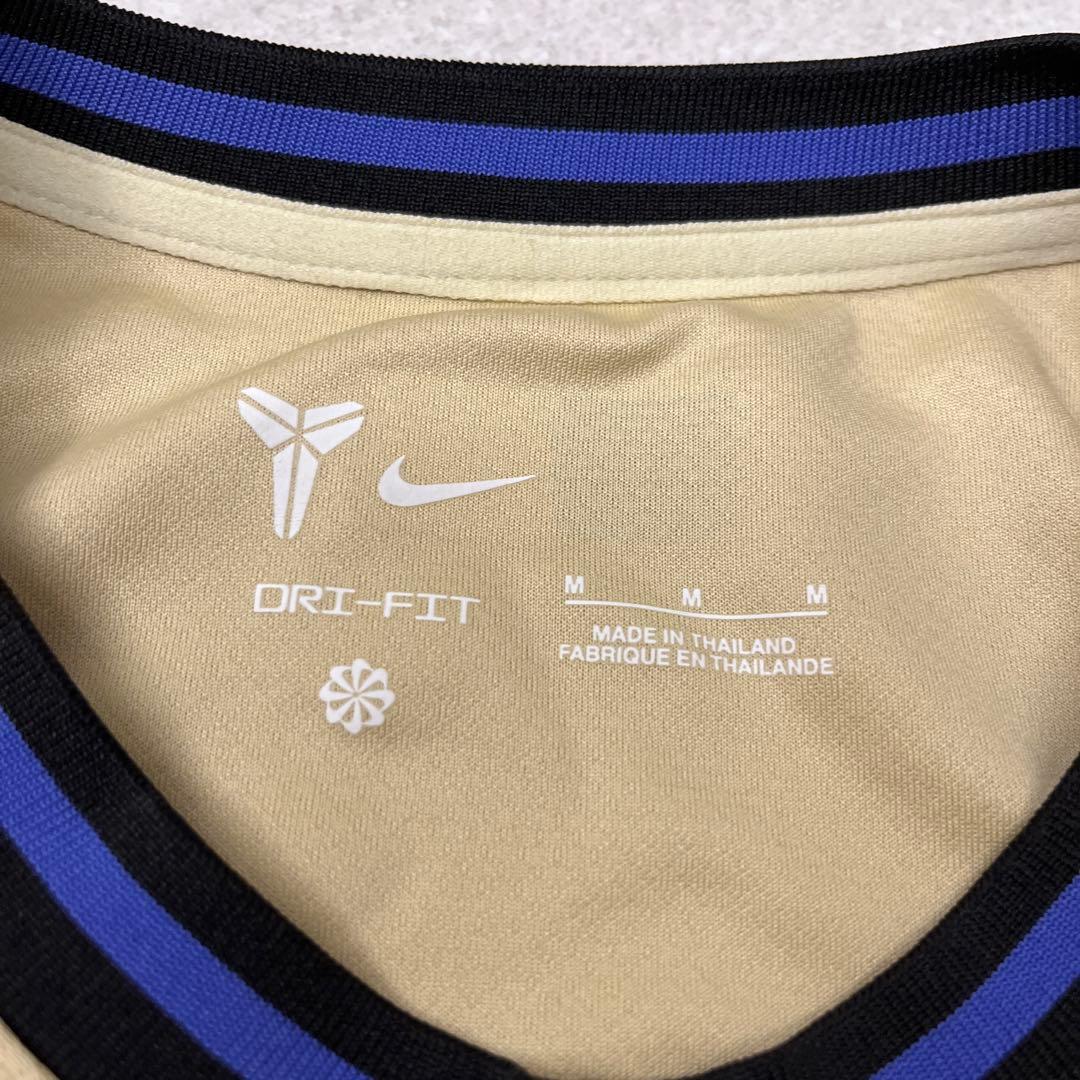 美品　FC Barcelona Nike シャツ Mサイズ ベージュ