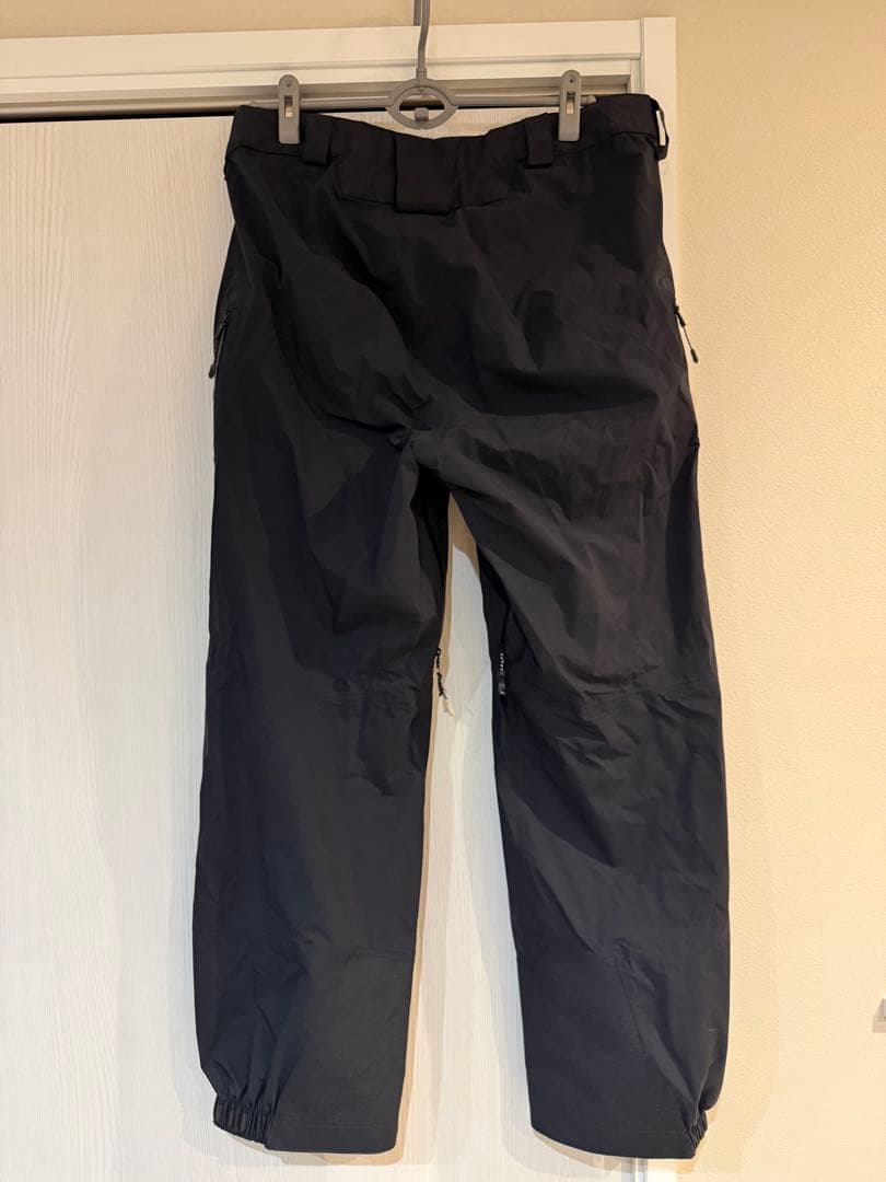 BURTON ak トゥバック GORE-TEX C-KNIT 3L パンツ