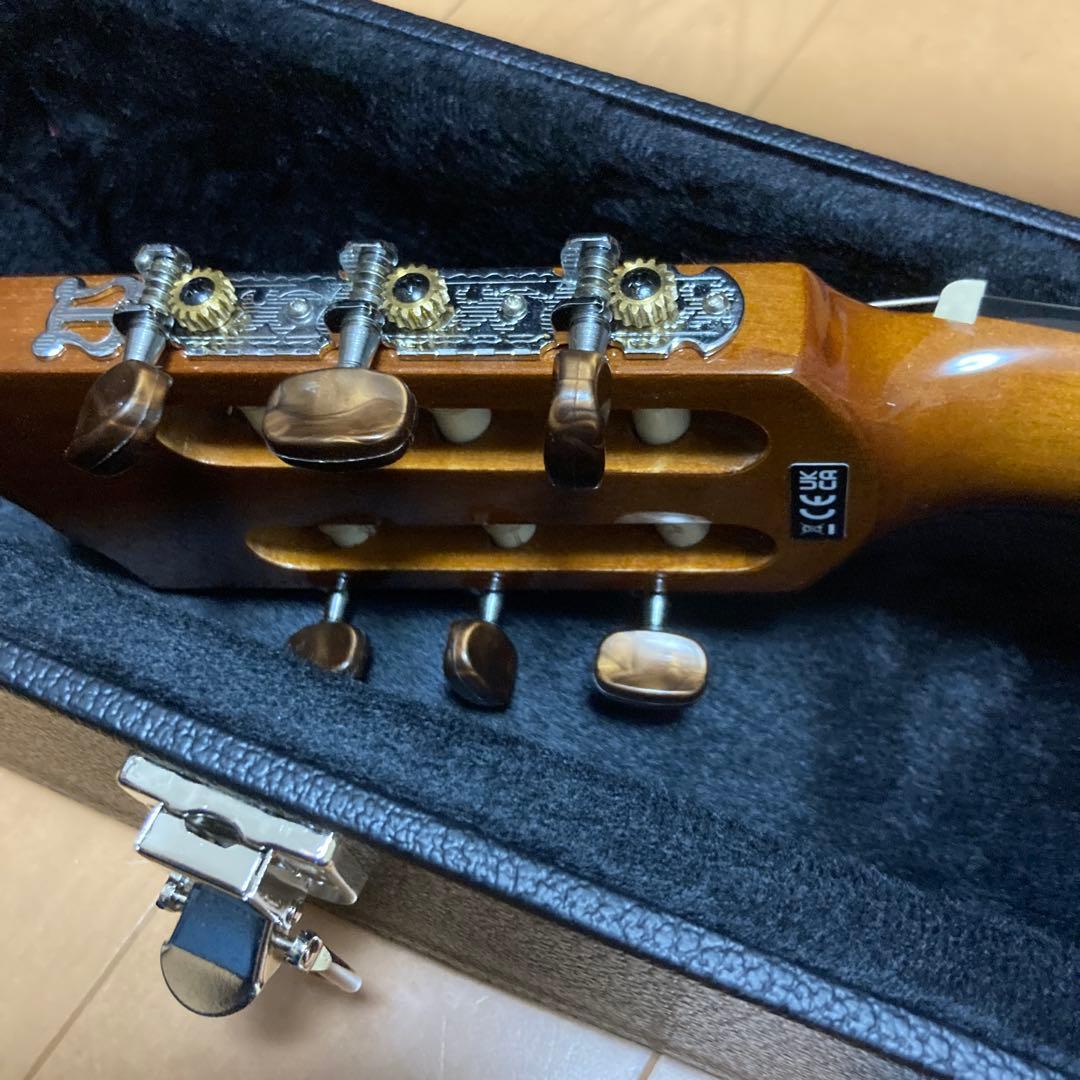 Fender エレガット　ハードケース付フェンダーCN-140SCE