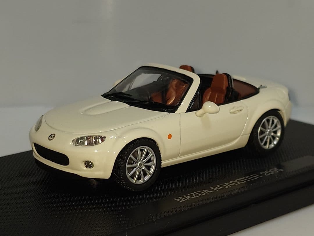 エブロ マツダ NCロードスター 1/43 ミニカー マーブルホワイト