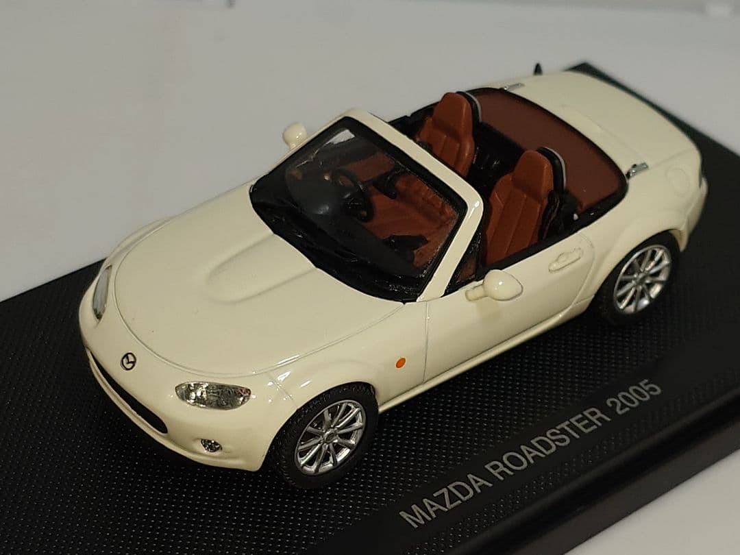 エブロ マツダ NCロードスター 1/43 ミニカー マーブルホワイト
