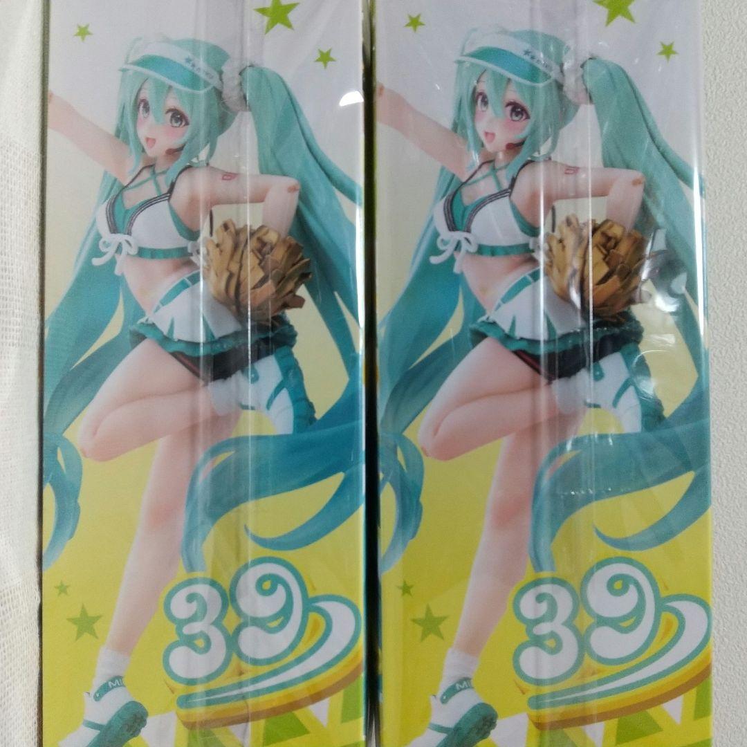 【送料無料】初音ミク フッション フィギュア ユニホーム 未開封 ２点セット