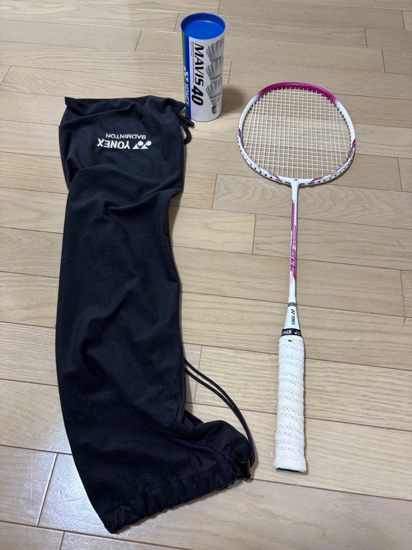 YONEX バドミントンラケット ホワイト/ピンク　NANORAY 60