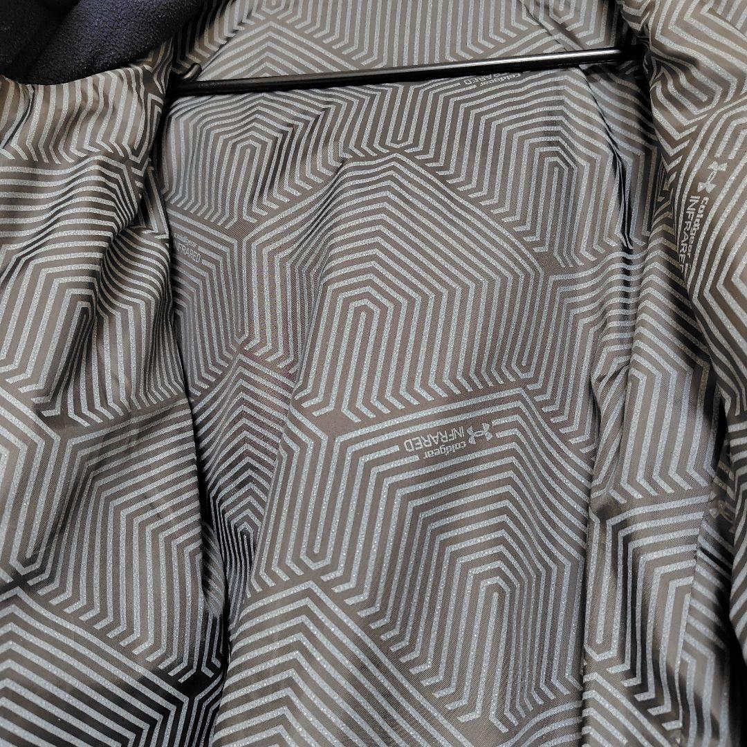 Under Armour ネイビー ハーフコート