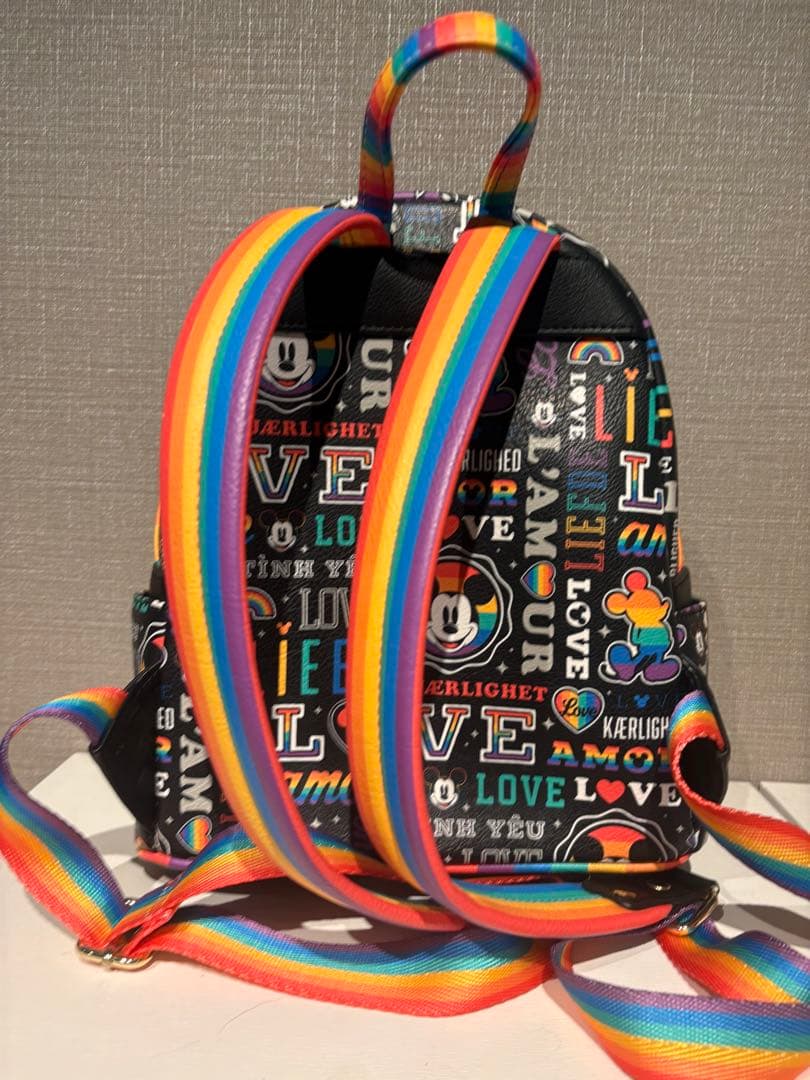 【美品】Loungefly ミッキーマウス バックパック