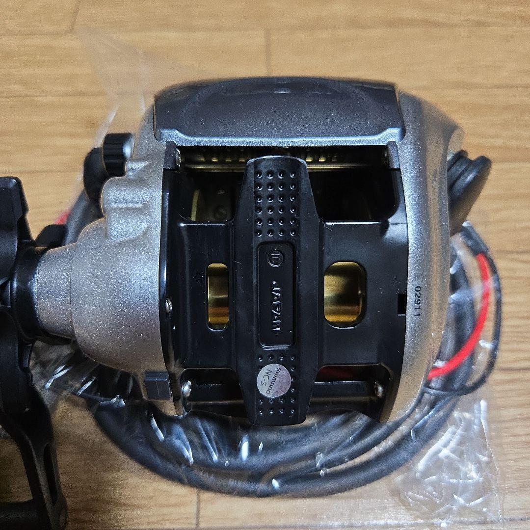 PLEMIO 3000電動リール デジタル表示 右ハンドル。ジャンク品