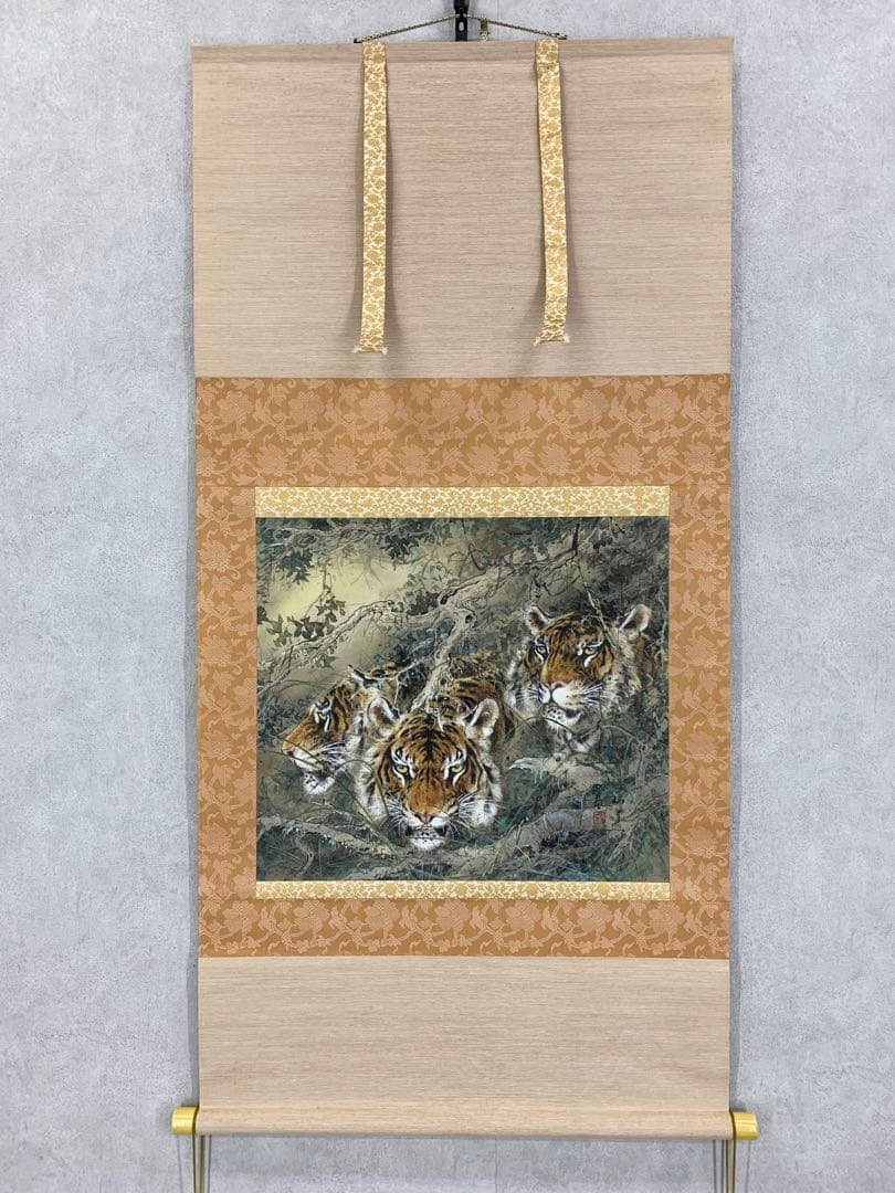 【掛軸】虎 猛虎 木箱 三頭 寅