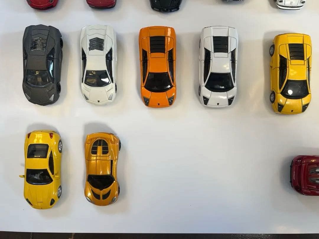トミカ等、ミニカー 30台　フェラーリ、ランボ、ポルシェ