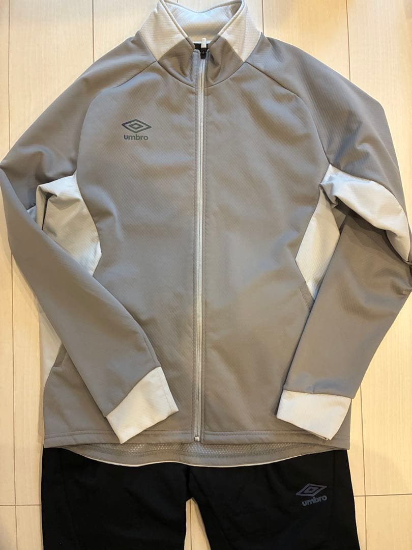 umbro PT サーモシェルジャケット＆パンツセット
