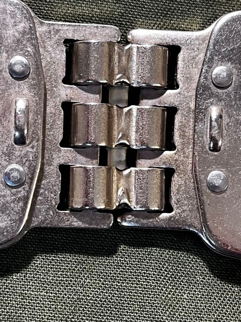 土日限定特価★米国製手錠 Smith & Wesson M300ー1