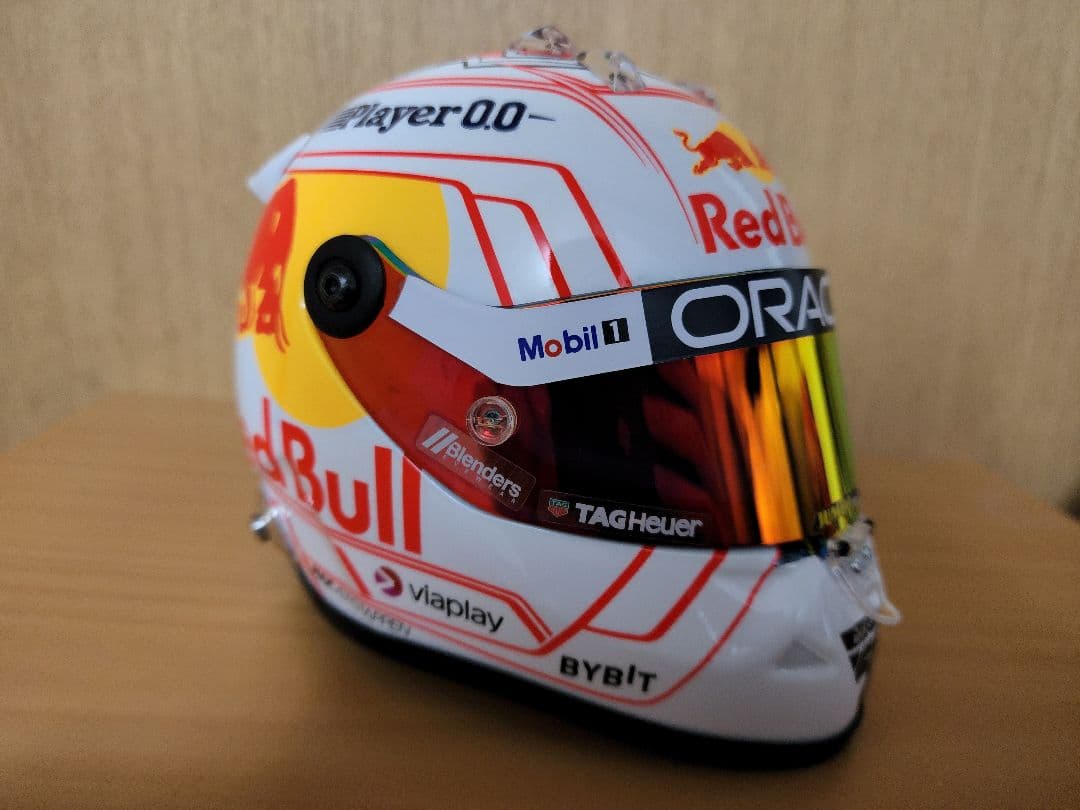 マックス・フェルスタッペン レッドブル 1/2ヘルメット 2023年日本GP仕様