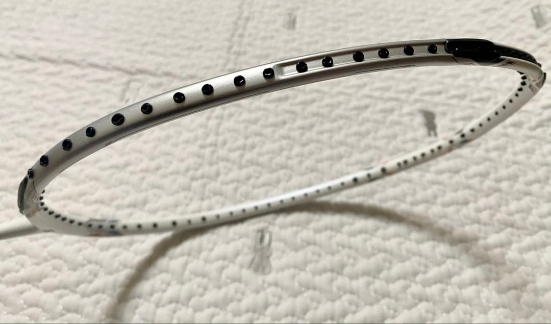 ヨネックス ボルトリック70 Etune 4UG5 バドミントンラケット