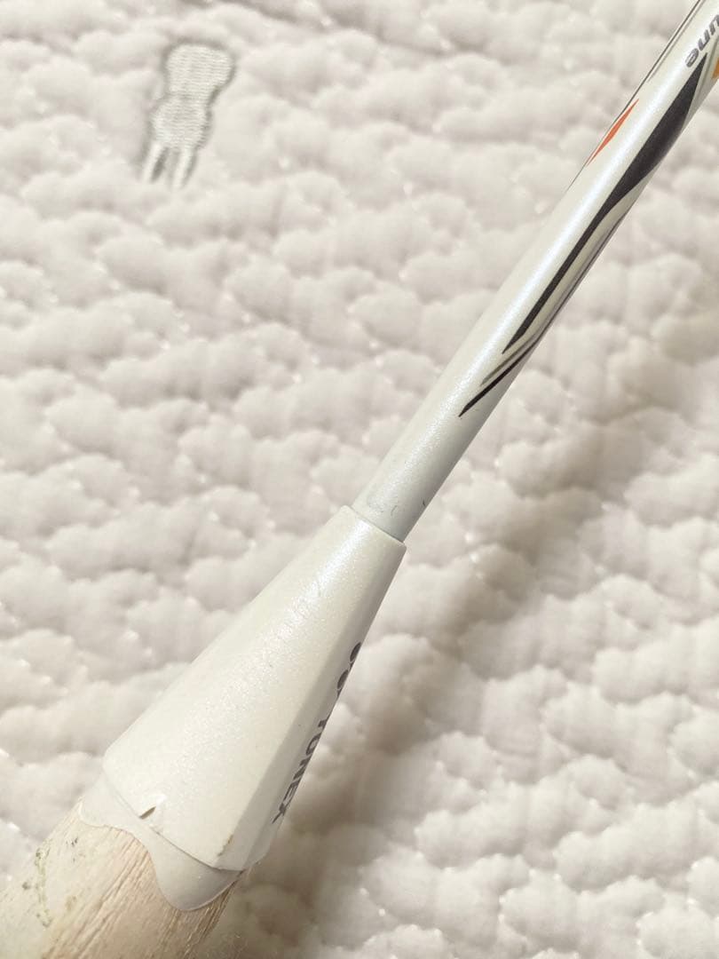 ヨネックス ボルトリック70 Etune 4UG5 バドミントンラケット