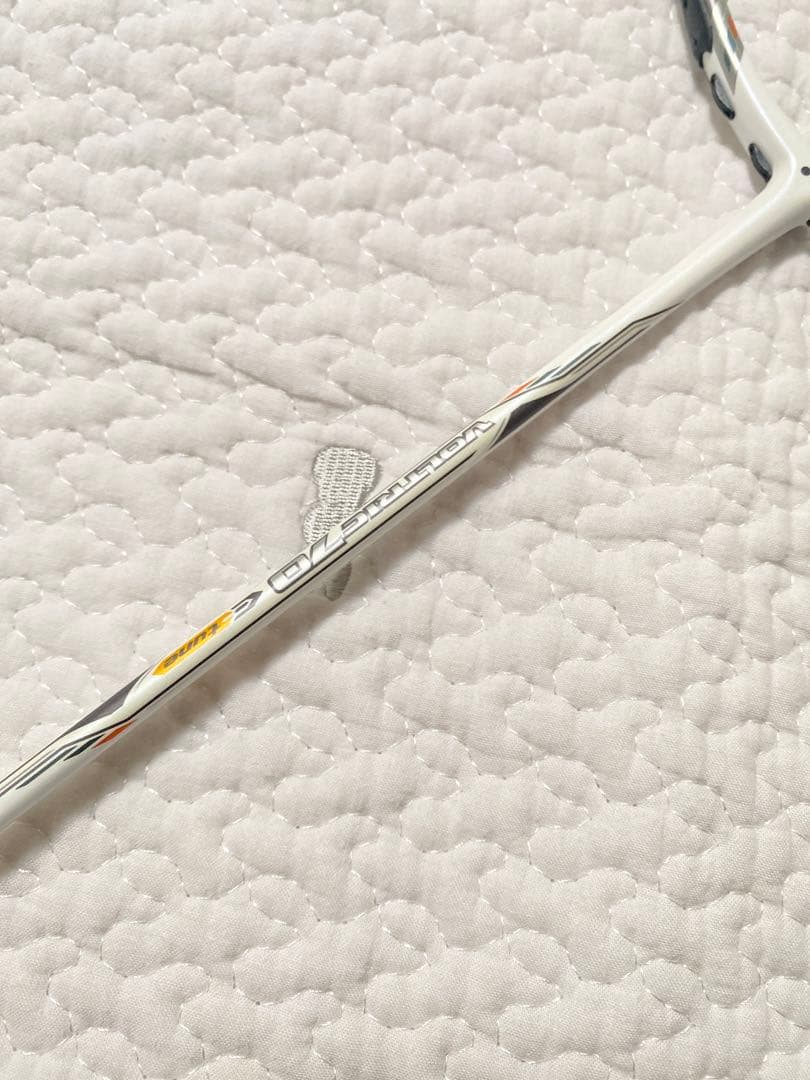 ヨネックス ボルトリック70 Etune 4UG5 バドミントンラケット