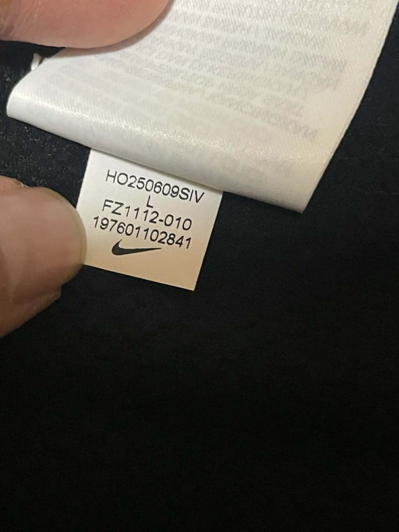 Nike ブラック ウィンドブレーカー