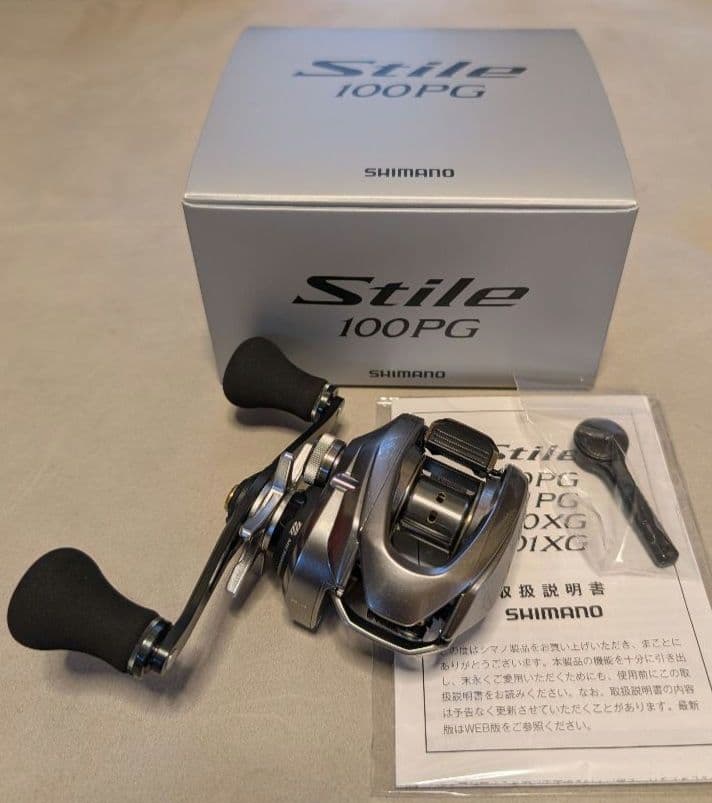 ■新品未使用 SHIMANO 25 スティーレ 100PG ベイトリール 右巻き