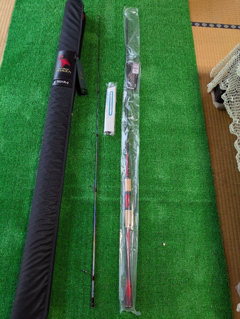 値下げしました。新品未使用18ワールドシャウラ2831R-2