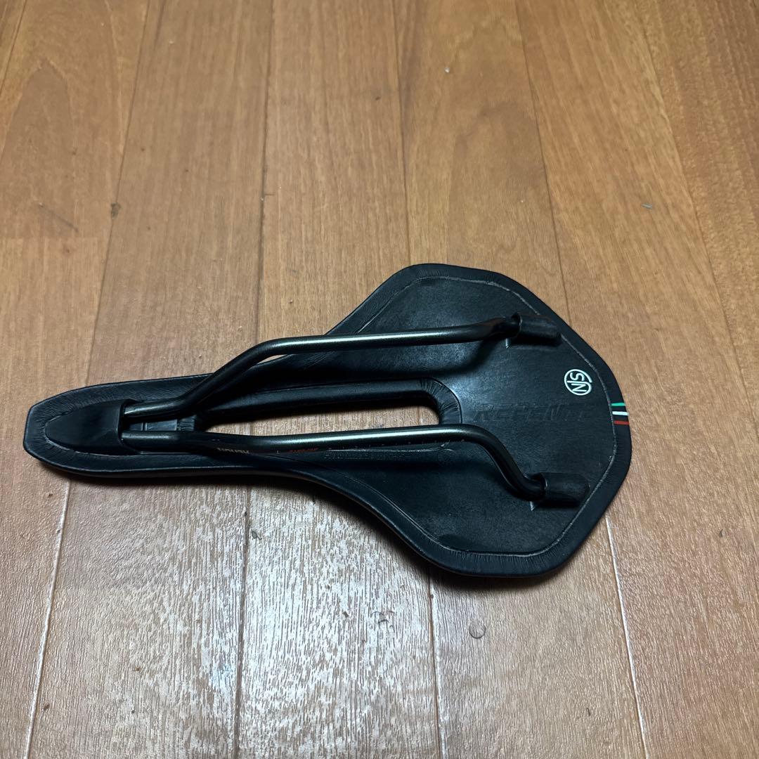 REPENTE NJS サドル