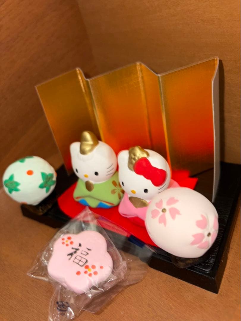 ハローキティ雛飾り