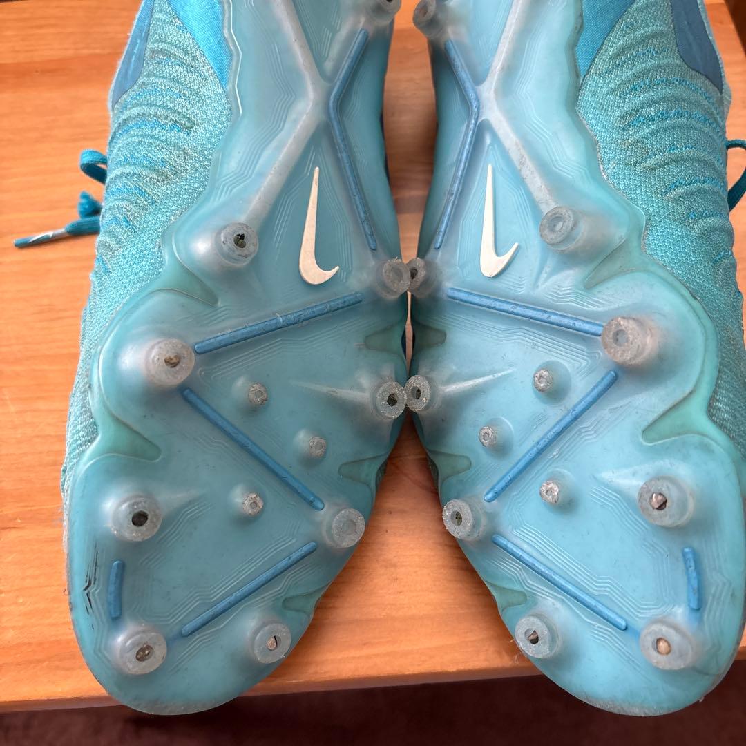 NIKE ファントム