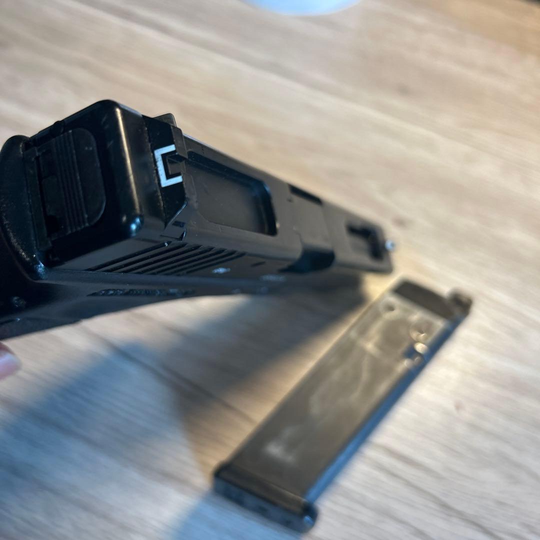東京マルイ　G18C ガスブローバックガスガン　GBB