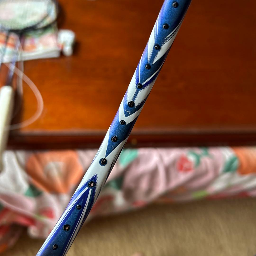 バドミントンラケットアストロクス100ZZ青
