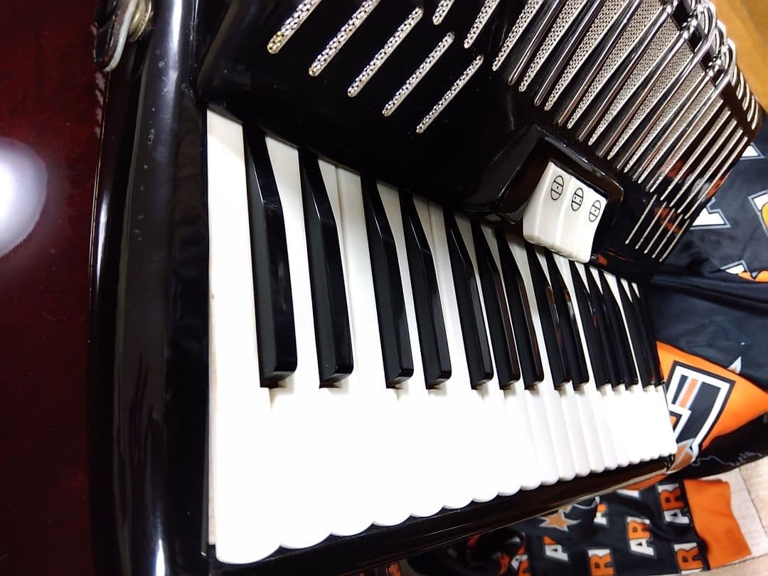 【即演奏可】YAMAHA YA-48アコーディオン独奏用高級モデル整備簡易調律済
