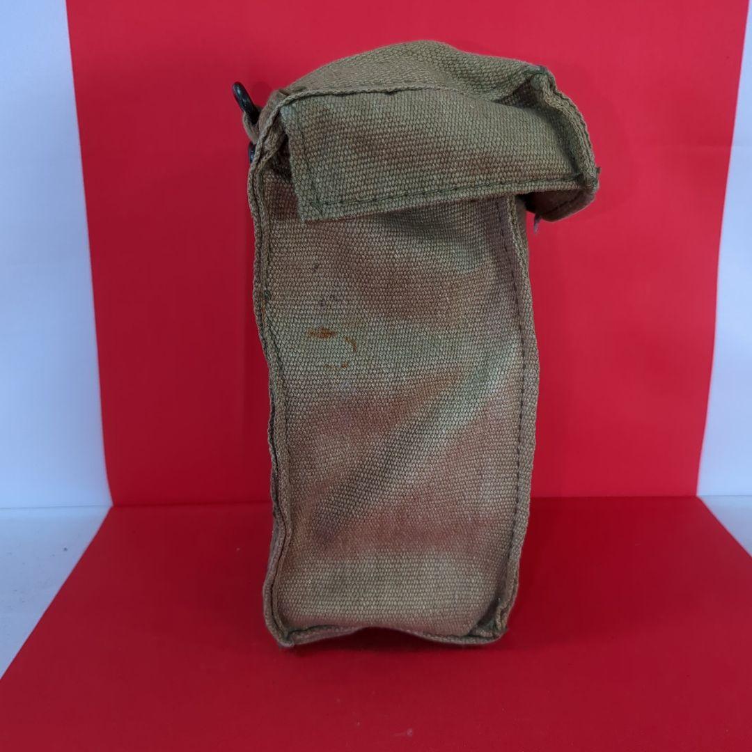 イギリス軍P58専用ポーチとキャンティーンセット（ガスマスク対応キャップ付き）