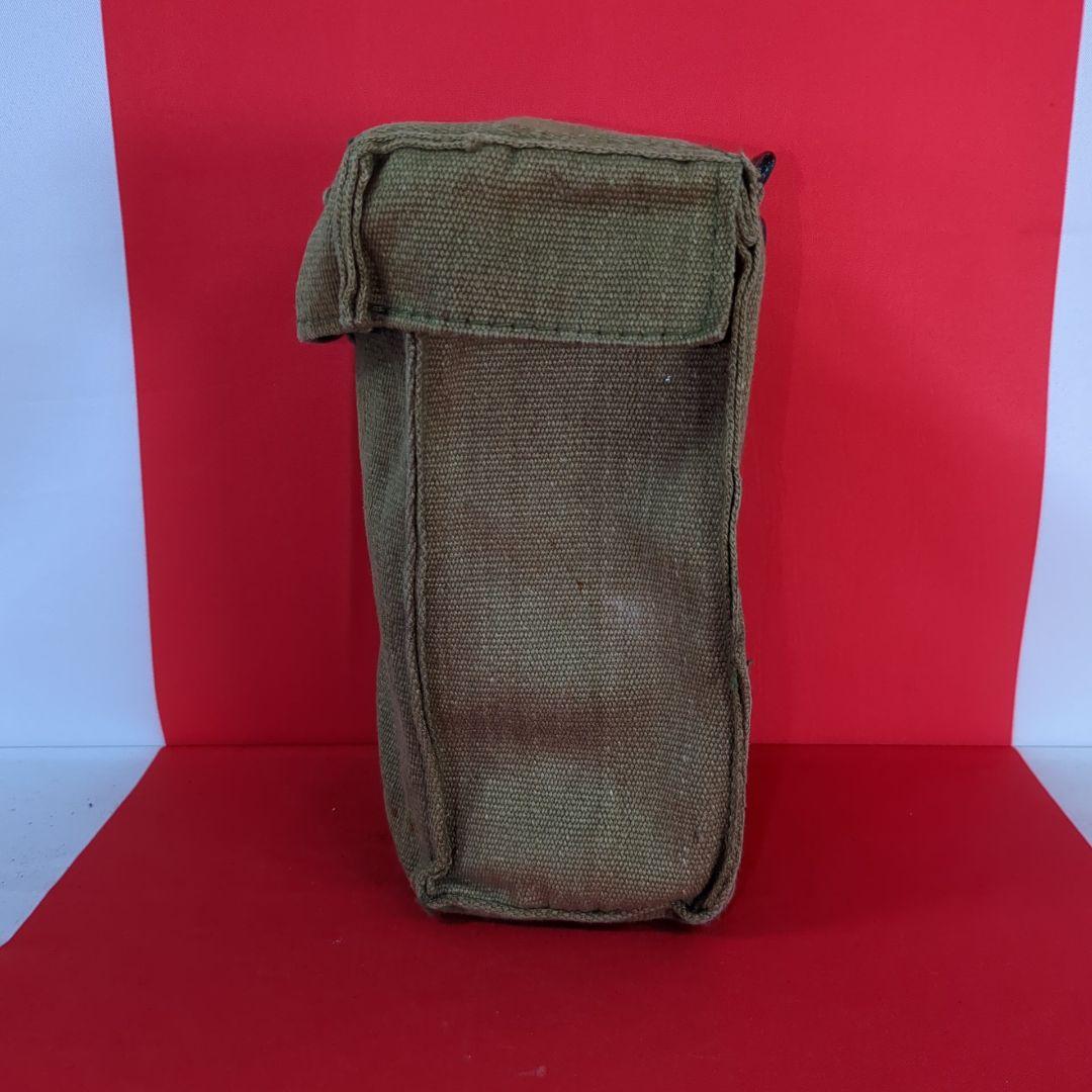 イギリス軍P58専用ポーチとキャンティーンセット（ガスマスク対応キャップ付き）