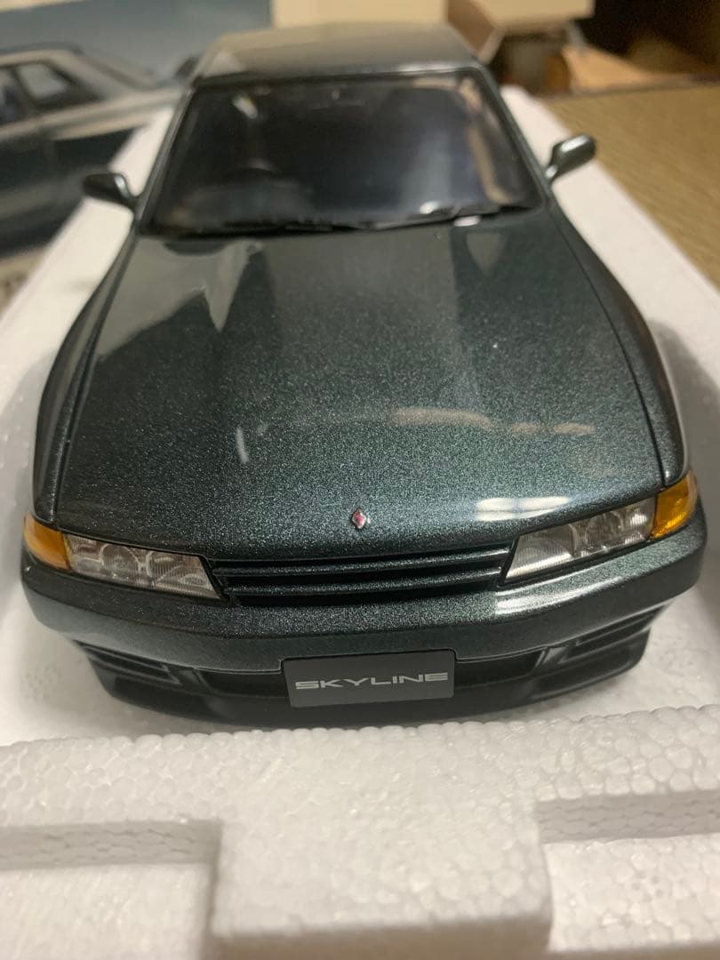 絶版品　AUTO art Nissan Skyline GT-R (R32)