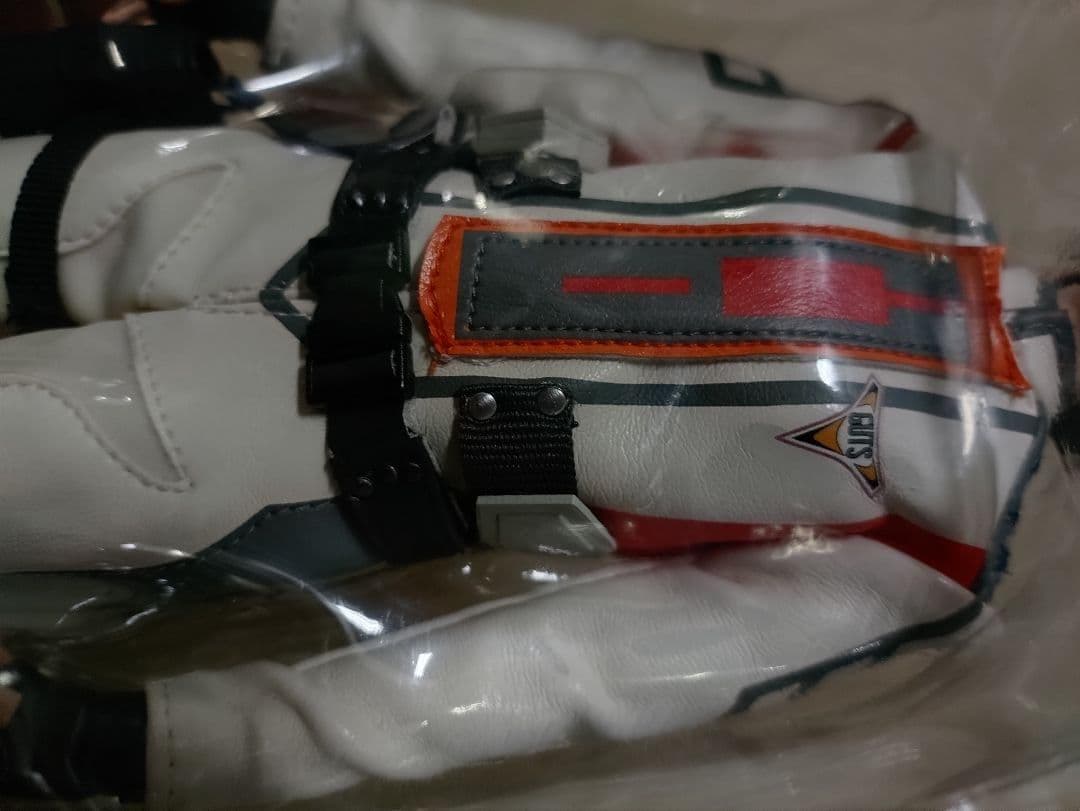 新品同メディコムPBM!1/6　ウルトラマンティガGUTSレナ隊員（吉本多香美）