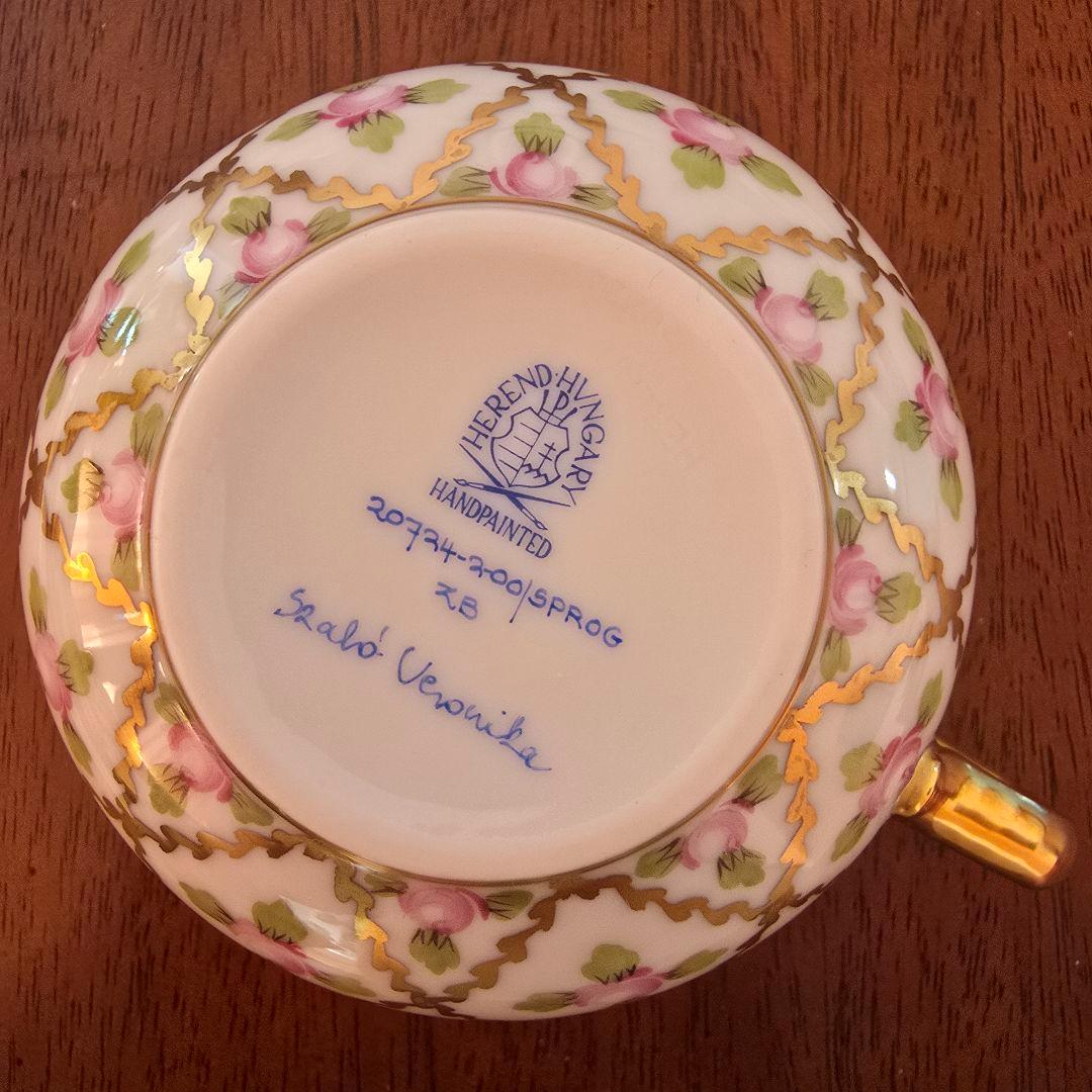 ヘレンド　セーブル風　小薔薇金彩　ティーカップ&ソーサー　Herend