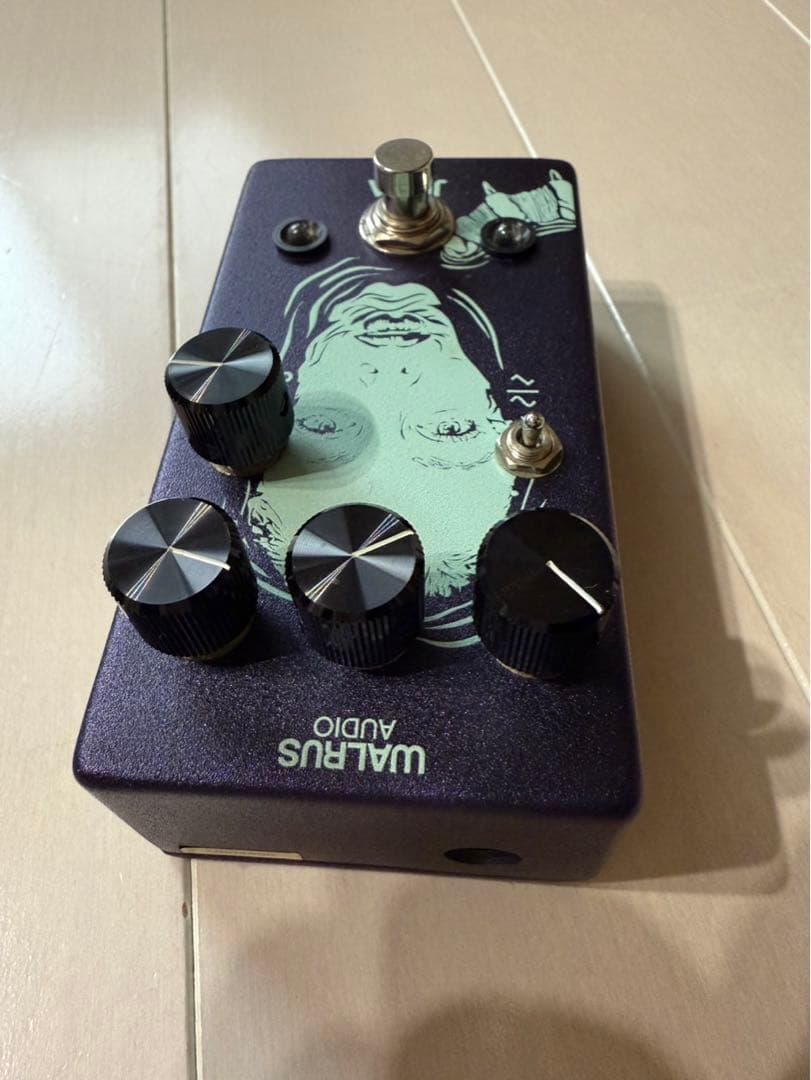 ギター Walrus Audio Julia V1