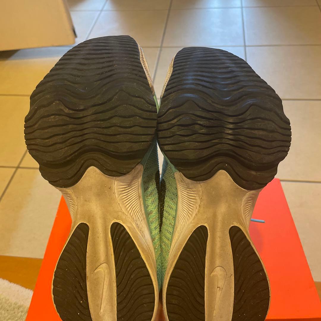 NIKE エアズームテンポ