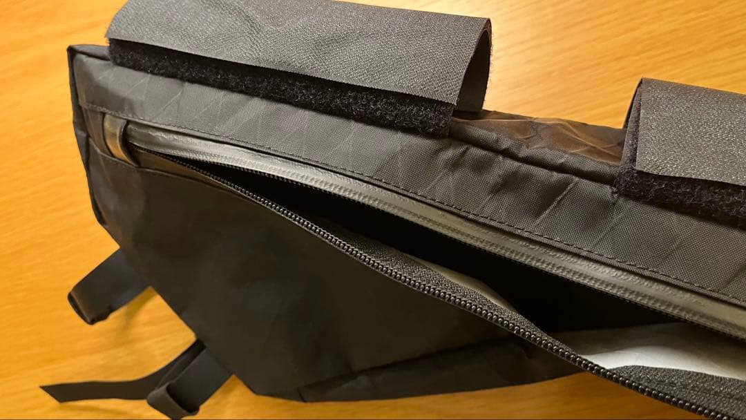 アクセサリー FAIRWEATHER frame bag half (x-pac black)