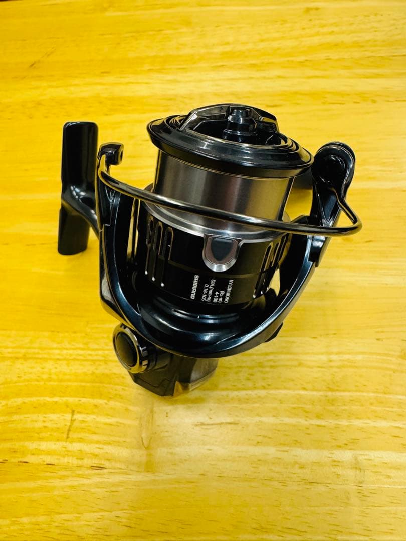 シマノ　19 ヴァンキッシュ C2000SHG 箱有り