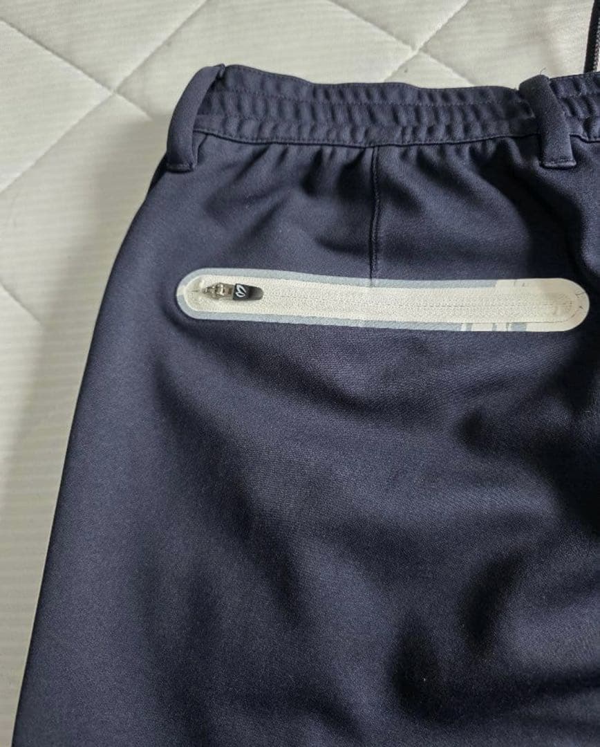 美品マスターバニーサイドラインストレッチパンツ５