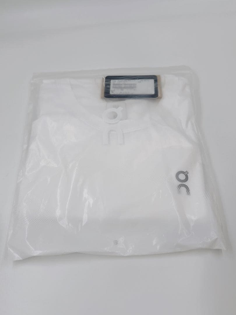 KITH ノースリーブトップ ホワイトKith for On Core Tank