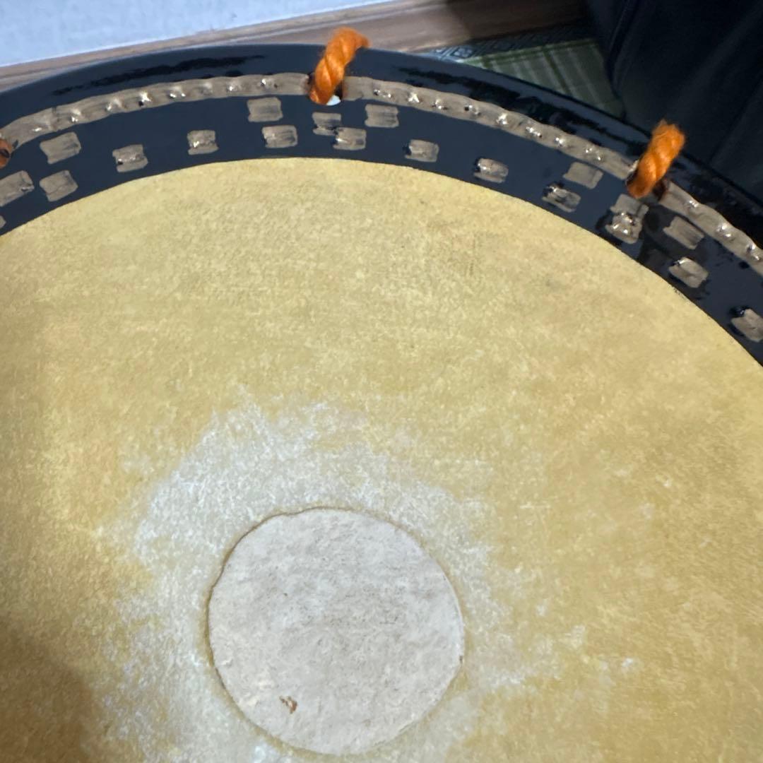 締め太鼓　締太鼓　太鼓　和太鼓　ドラム　和楽器　工芸品　34cm 台付　バチ