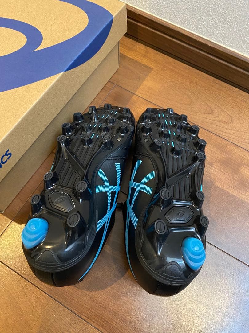 [アシックス] サッカースパイク DS LIGHT JR GS未使用23.5cm