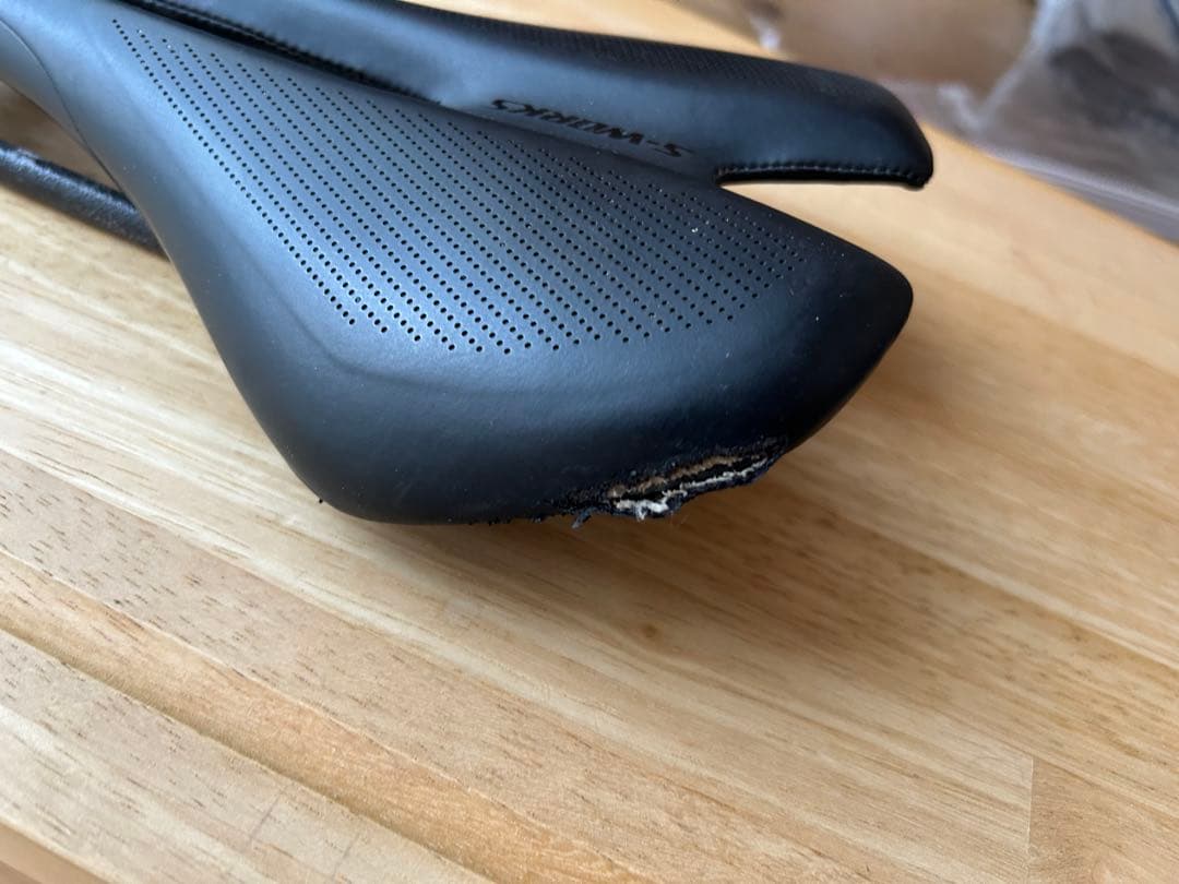 カーボンサドル S-Works TOUPE